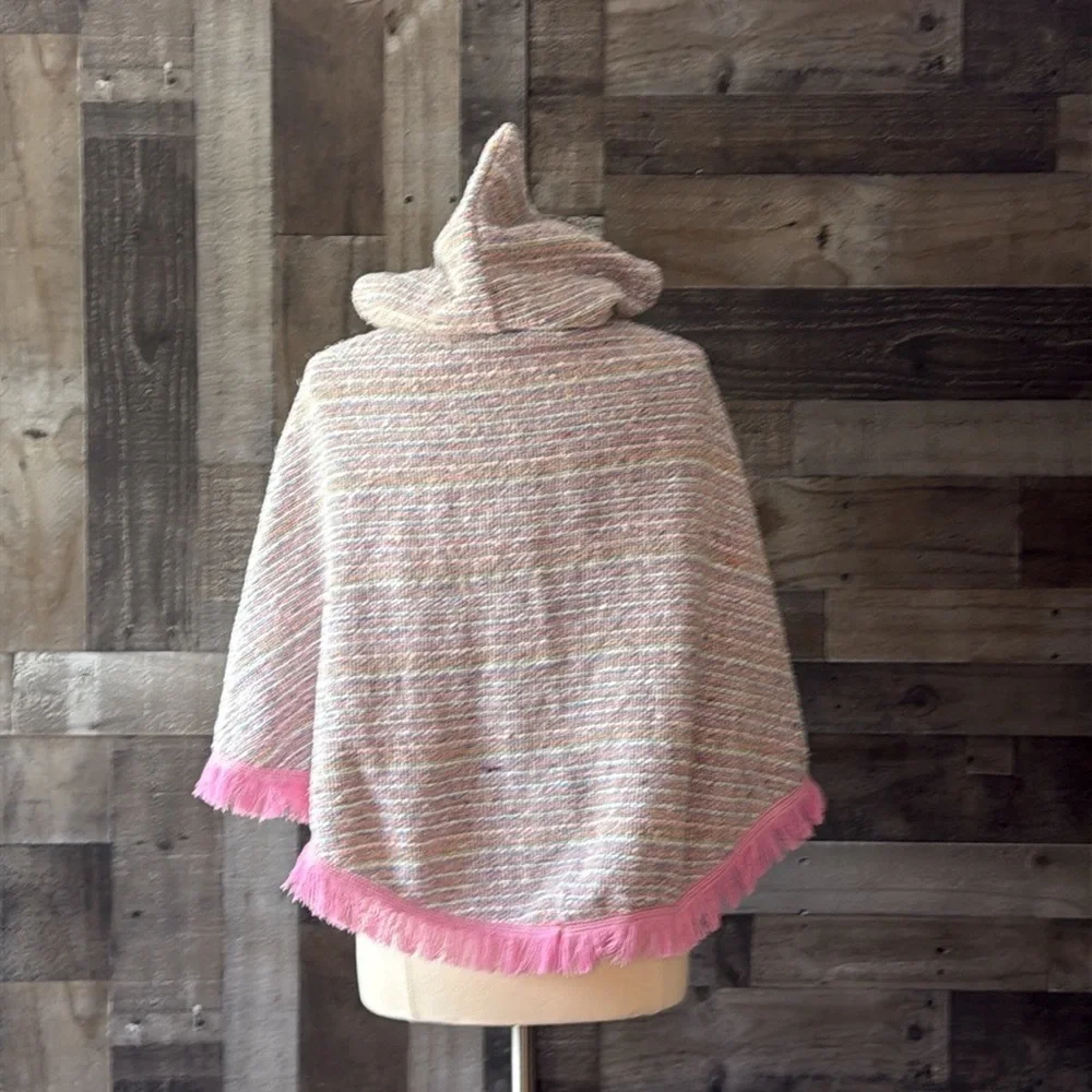 Pastel rainbow knit hooded poncho pink fringe girls OS girlhoodcore winter